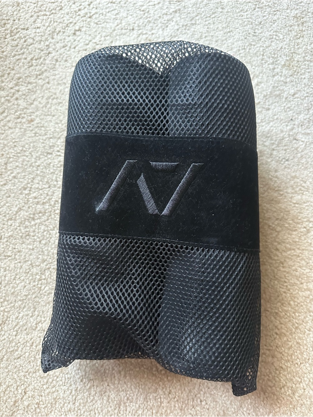 A7 Hourglass Stiff Stealth Black Unisex Powerlifting Knee Sleeves Size Small